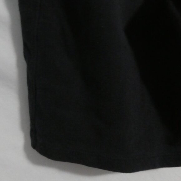 UNDER ARMOUR - Fitted | medium | Black Sweat Shorts | Waistband & Drawstring - Picture 12 of 14